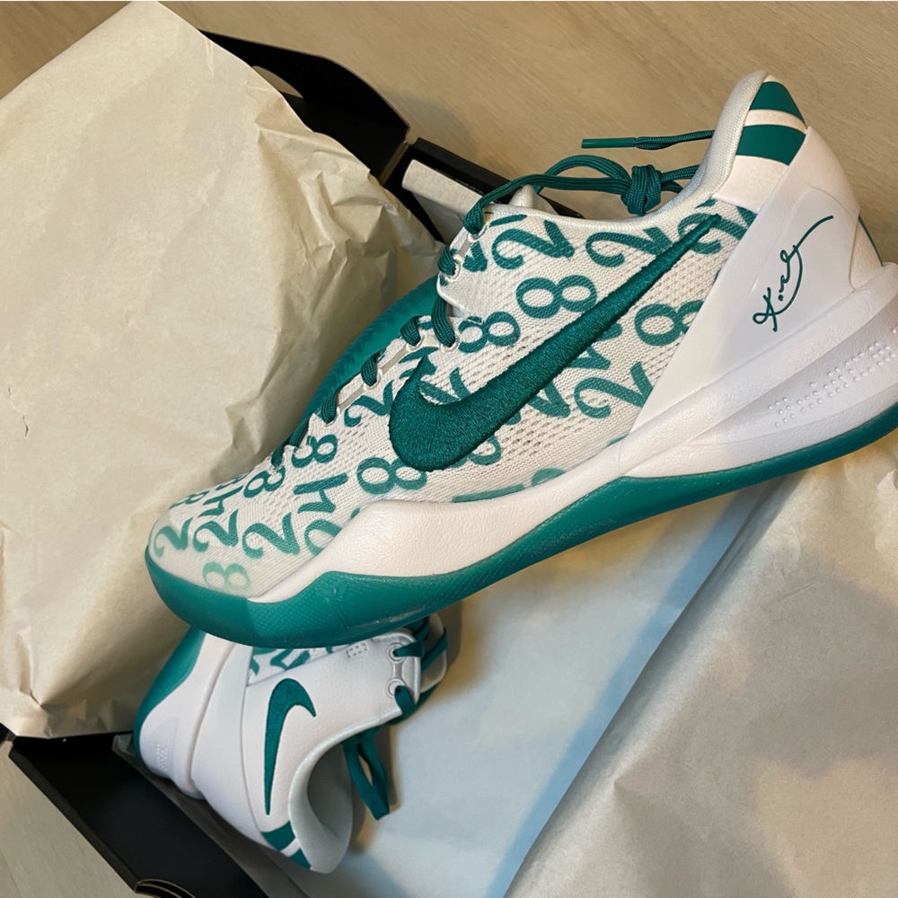 Nike Kobe 8 Protro Radiant Emerald (Size: M 10 / W 11.5)